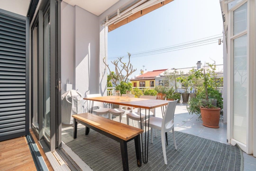 2 Bedroom Property for Sale in Sea Point Western Cape